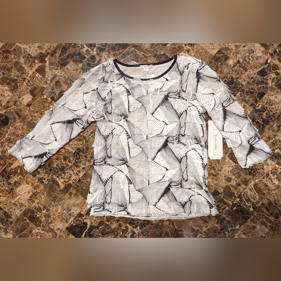 Erin London Black and White Ruffled Tee - Picture 3 of 5